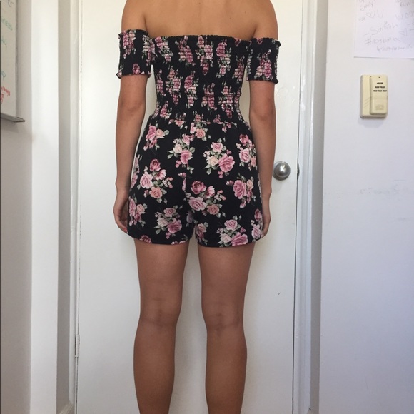 Flower Romper-FasionNova - Picture 2 of 4